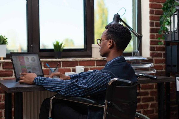 Vaincre les côtes : Techniques d'ascension pour cyclistes ambitieux