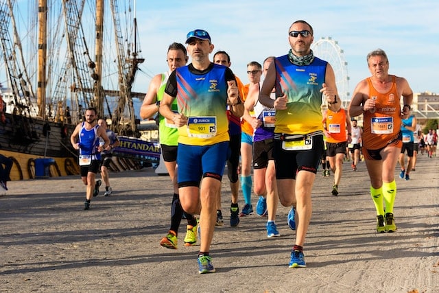 Les possibilités inouïes de la ceinture de course: guide des coureurs et traileurs